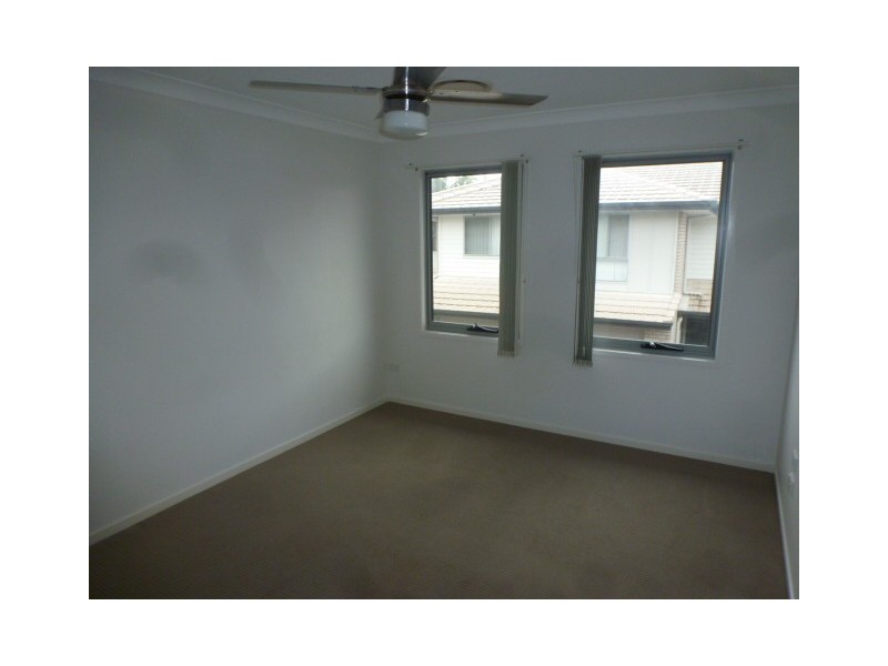 86 CARSELGROVE AVE, Fitzgibbon QLD 4018