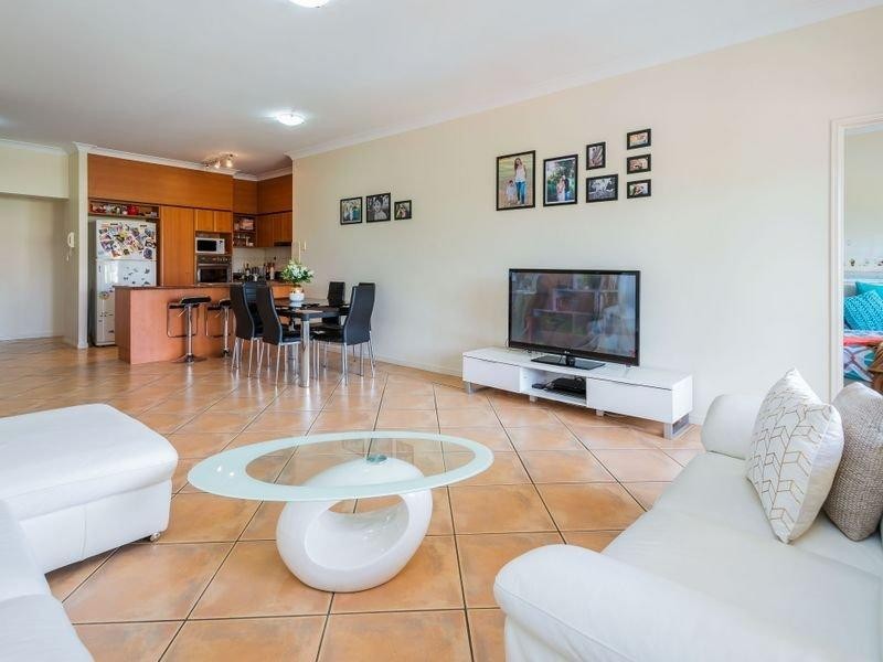 88 LIMETREE PARADE, Runaway Bay QLD 4216
