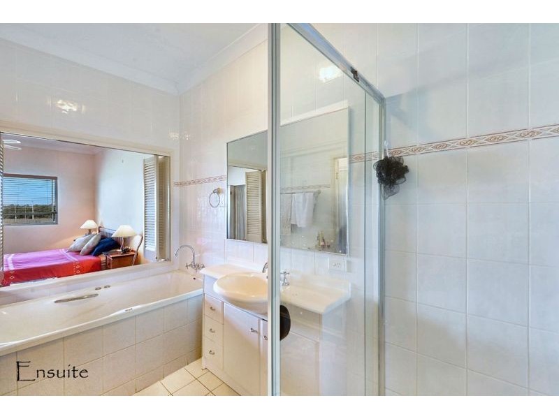 88 LIMETREE PARADE, Runaway Bay QLD 4216