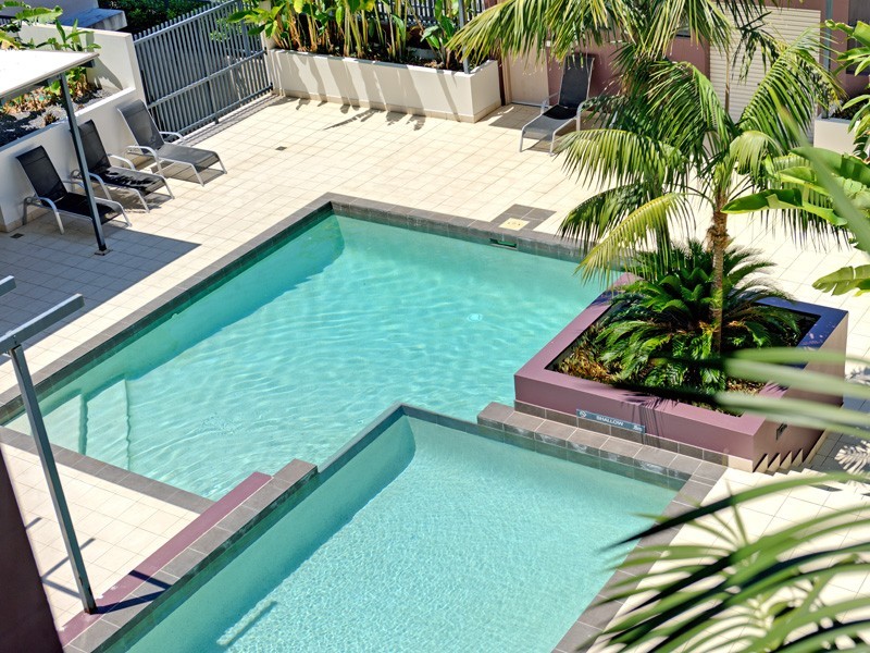 38 Brougham St, Fairfield QLD 4103