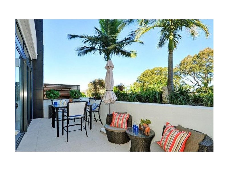1103/1 Sunset Avenue, Paradise Point QLD 4216