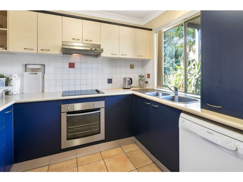 6 / 250 Manly Road, Manly West QLD 4179
