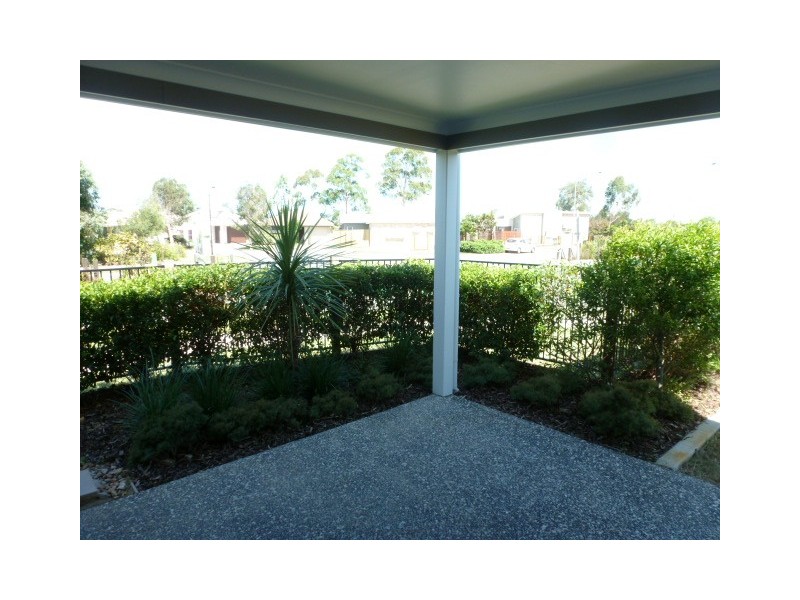 86 Carselgrove Ave, Fitzgibbon QLD 4018