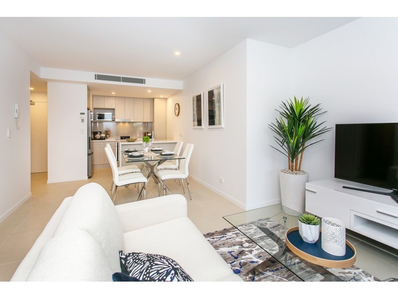 11 Andrews St, Southport QLD 4215