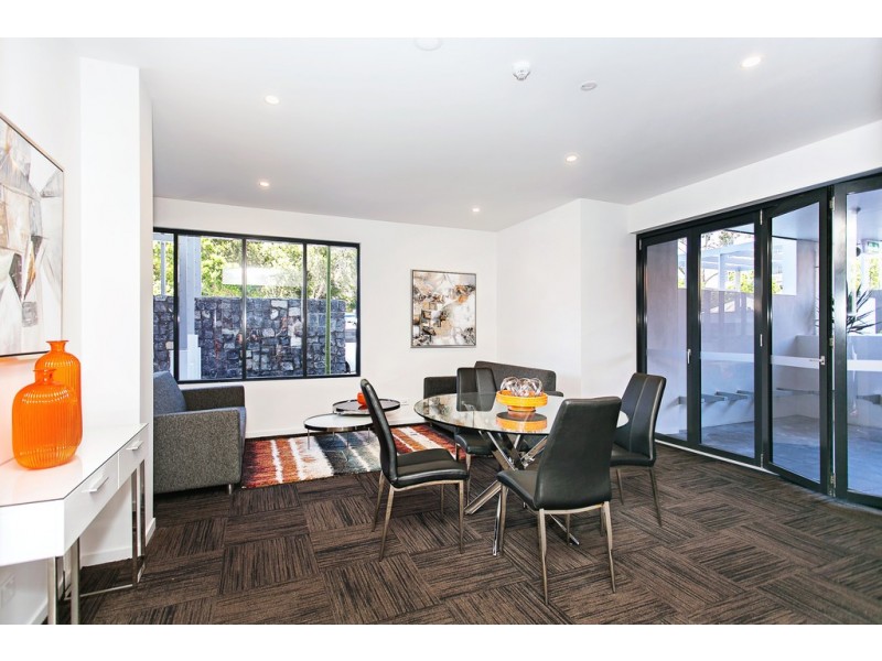 11 Andrews St, Southport QLD 4215