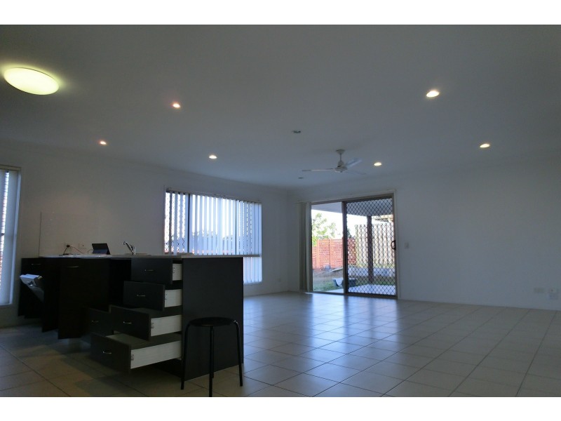 19 Cedarwood Street, Berrinba QLD 4117