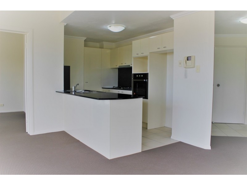 28 11 Grosvenor Road, Indooroopilly QLD 4068