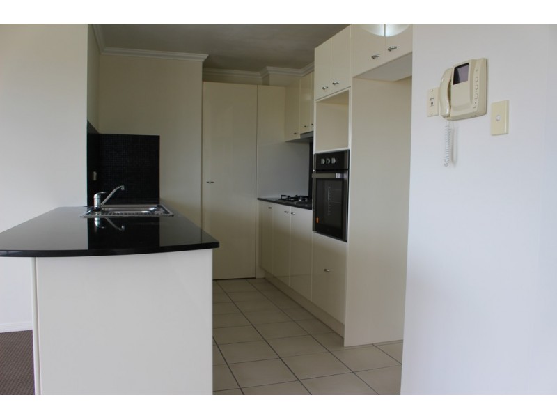 28 11 Grosvenor Road, Indooroopilly QLD 4068