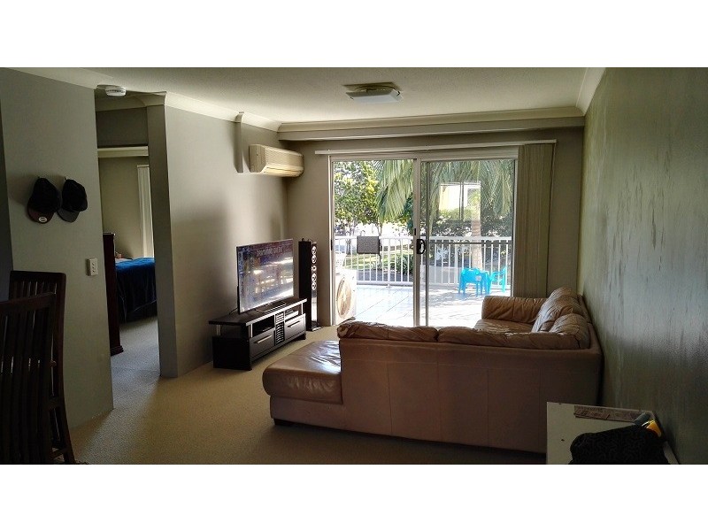 1/22 Oleander Avenue, Biggera Waters QLD 4216