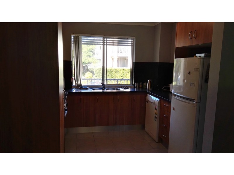 1/22 Oleander Avenue, Biggera Waters QLD 4216