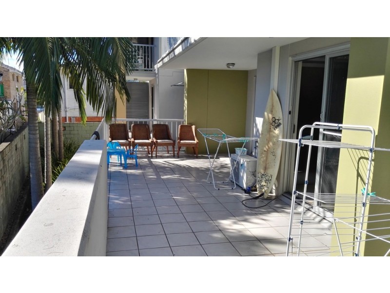 1/22 Oleander Avenue, Biggera Waters QLD 4216