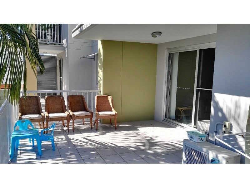 1/22 Oleander Avenue, Biggera Waters QLD 4216