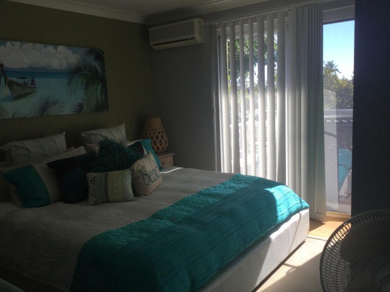 1/22 Oleander Avenue, Biggera Waters QLD 4216