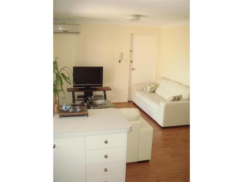 4/15 SMALLMAN STREET, Bulimba QLD 4171