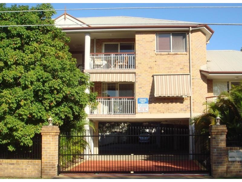 4/15 SMALLMAN STREET, Bulimba QLD 4171
