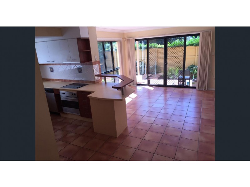 27/18 ALTANDI ST, Sunnybank QLD 4109