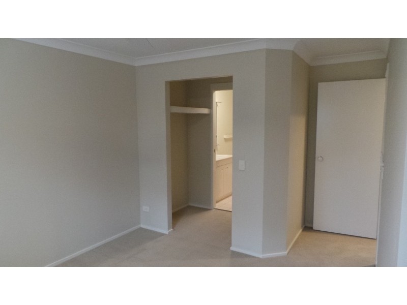 39 757 ASHMORE ROAD, Molendinar QLD 4214