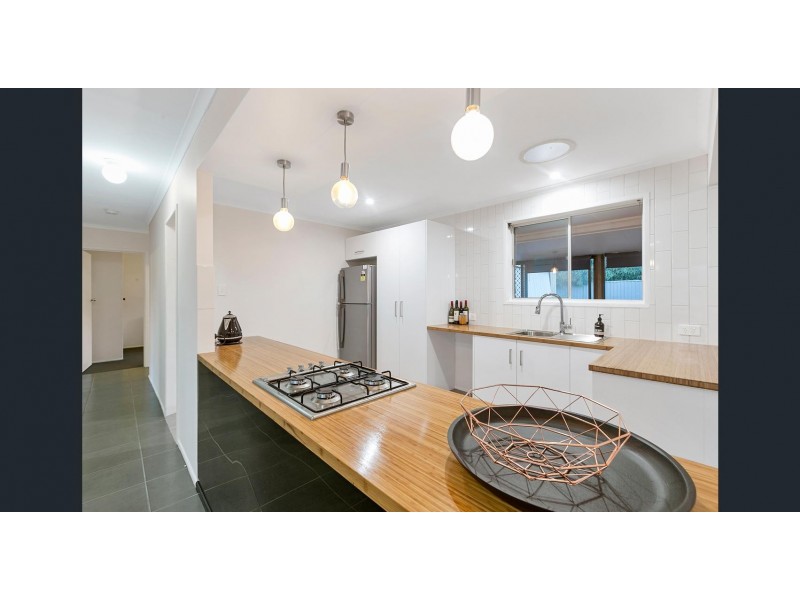 100 Valantine Road, Birkdale QLD 4159