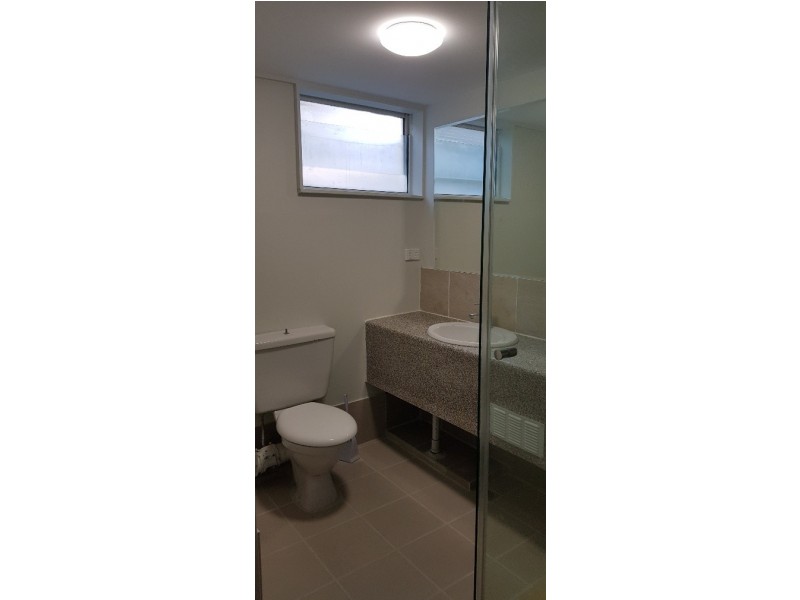 102/2 Barney, Southport QLD 4215