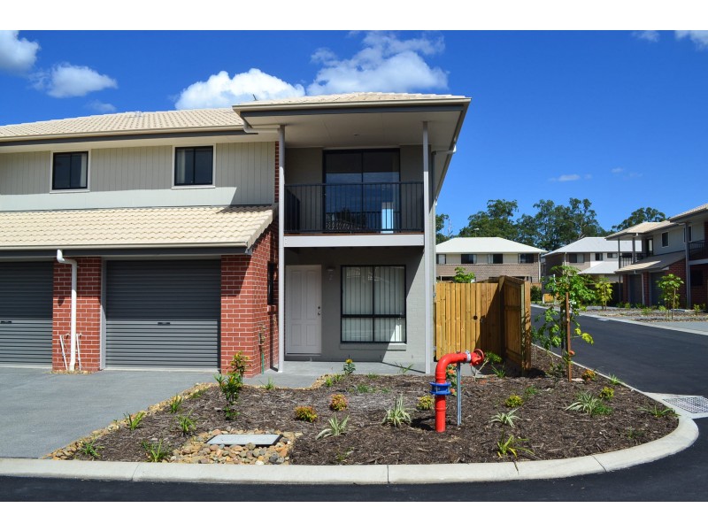 2/9 Milan Street, Forest Lake QLD 4078