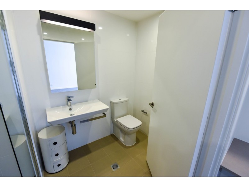 22 Railway Tce, Milton QLD 4064