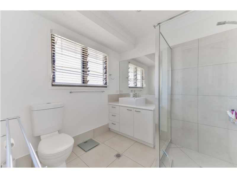 60 Grahams Rd, Strathpine QLD 4500