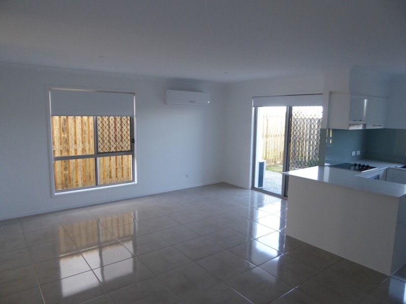 60 Grahams Rd, Strathpine QLD 4500