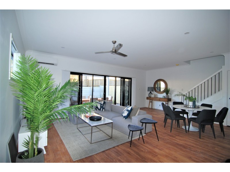 Unit 2/702 Trouts Road, Aspley QLD 4034