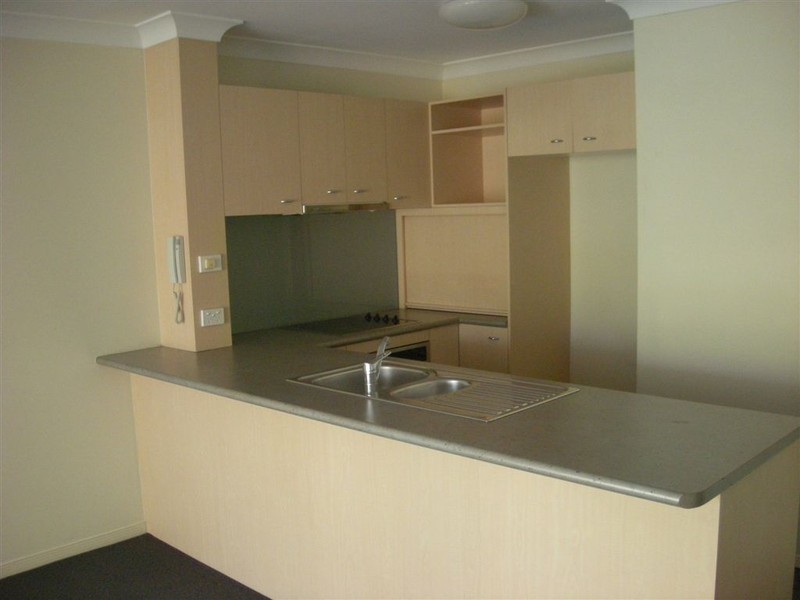 11/69 Coonan Street, Indooroopilly QLD 4068