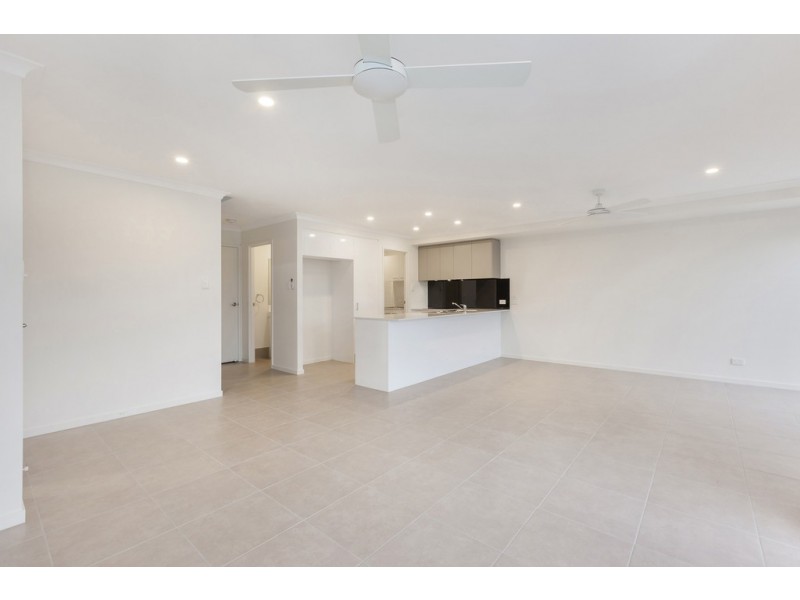 370 GAINSBOROUGH DRIVE, Pimpama QLD 4209