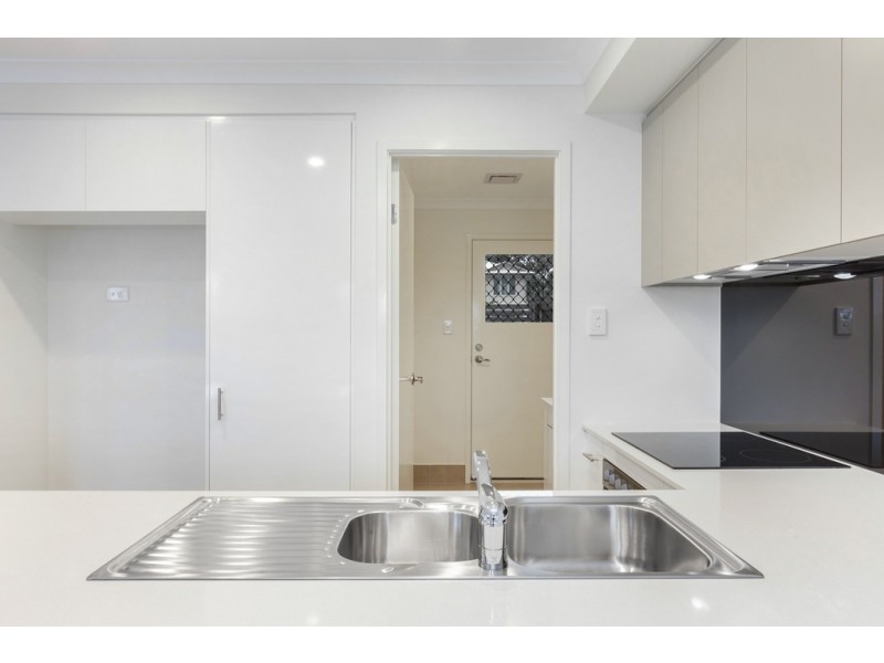 370 GAINSBOROUGH DRIVE, Pimpama QLD 4209