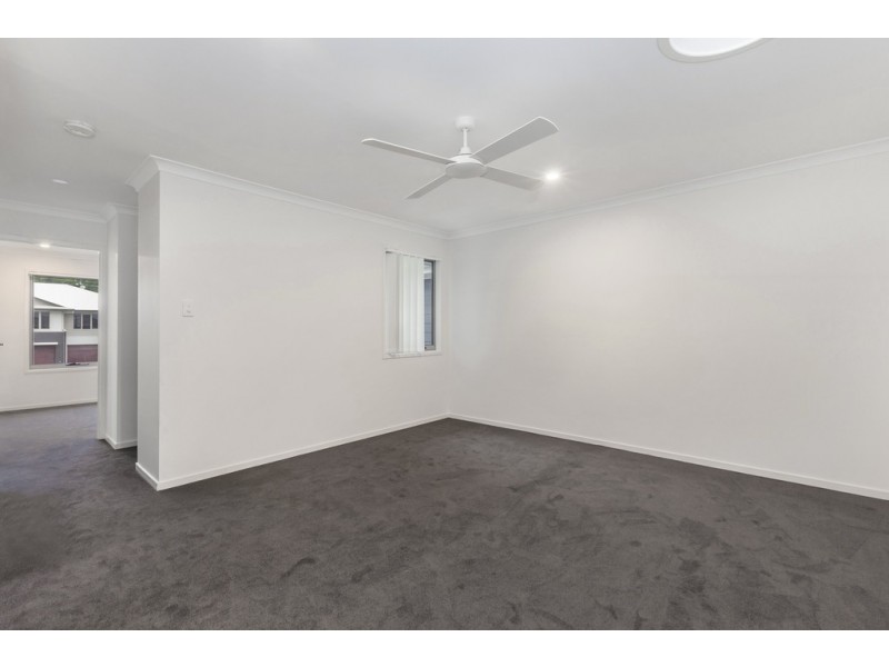 370 GAINSBOROUGH DRIVE, Pimpama QLD 4209