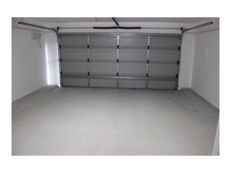 370 GAINSBOROUGH DRIVE, Pimpama QLD 4209