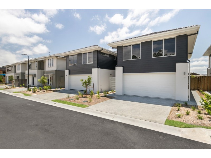 370 GAINSBOROUGH DRIVE, Pimpama QLD 4209