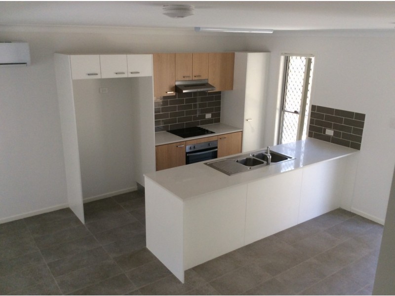 30 104A River Hills Road, Eagleby QLD 4207