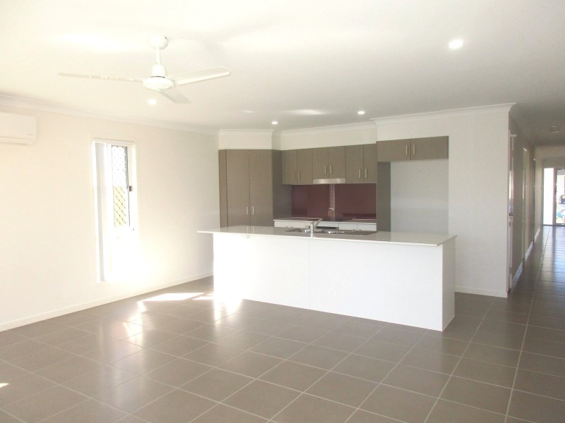 40 Lemongrass Circuit, Griffin QLD 4503