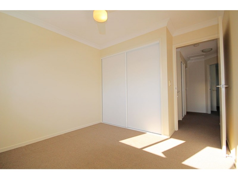 4/110 Lexey Crescent, Wakerley QLD 4154