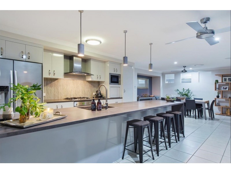 12 Kingtide Lane, Coomera Waters QLD 4209