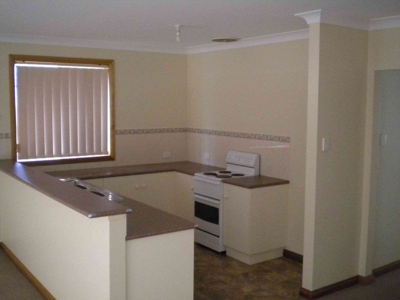 18 Windlass Square, Seaford Rise SA 5169