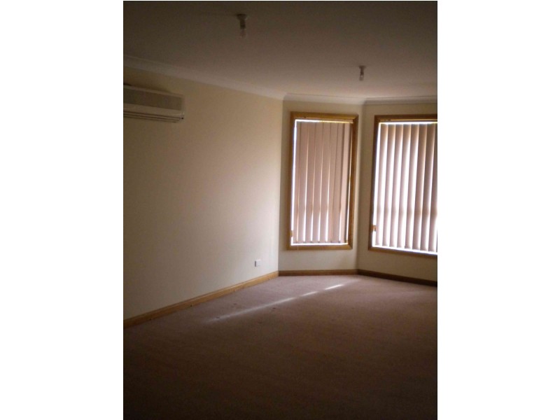 18 Windlass Square, Seaford Rise SA 5169