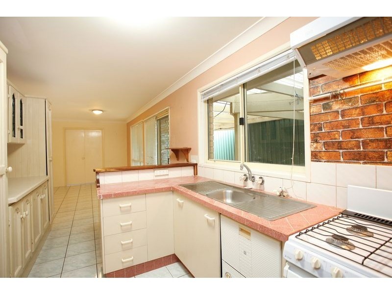 2 Colburn Crt, Boronia Heights QLD 4124