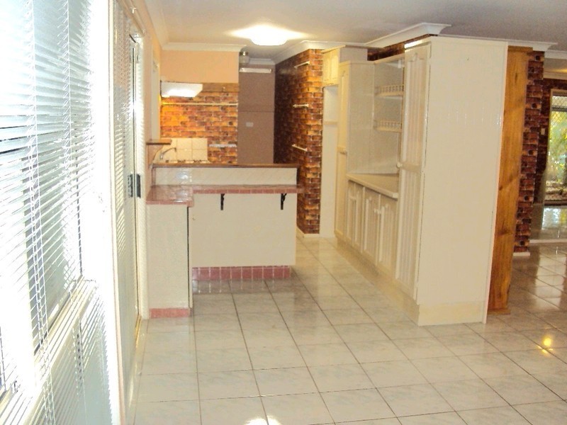 2 Colburn Crt, Boronia Heights QLD 4124