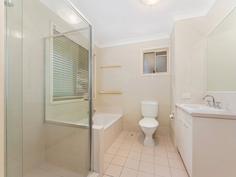 19 757 ASHMORE ROAD, Molendinar QLD 4214