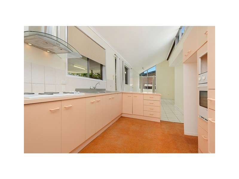 54 THOMAS STREET, Camp Hill QLD 4152