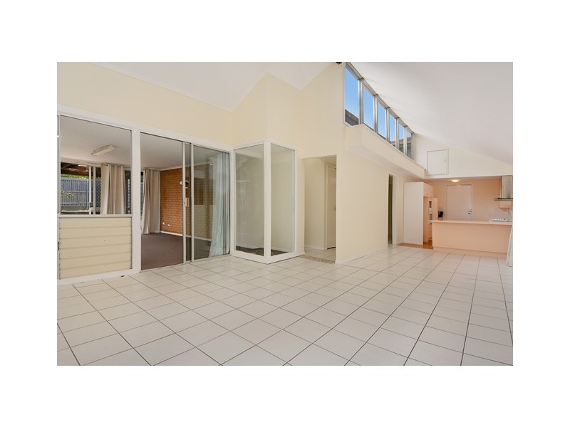 54 THOMAS STREET, Camp Hill QLD 4152