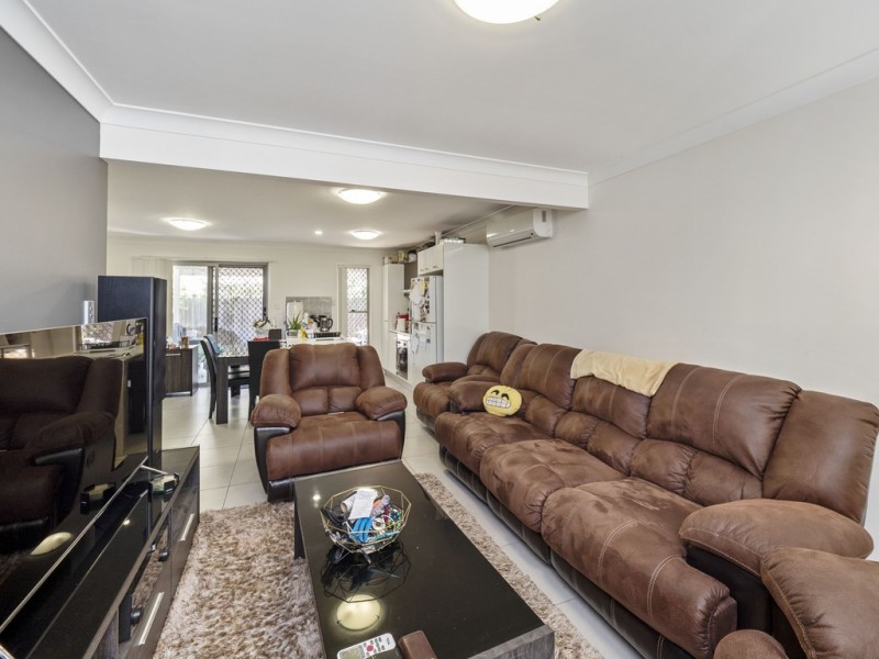 13 1 GUMVIEW STREET, Albany Creek QLD 4035