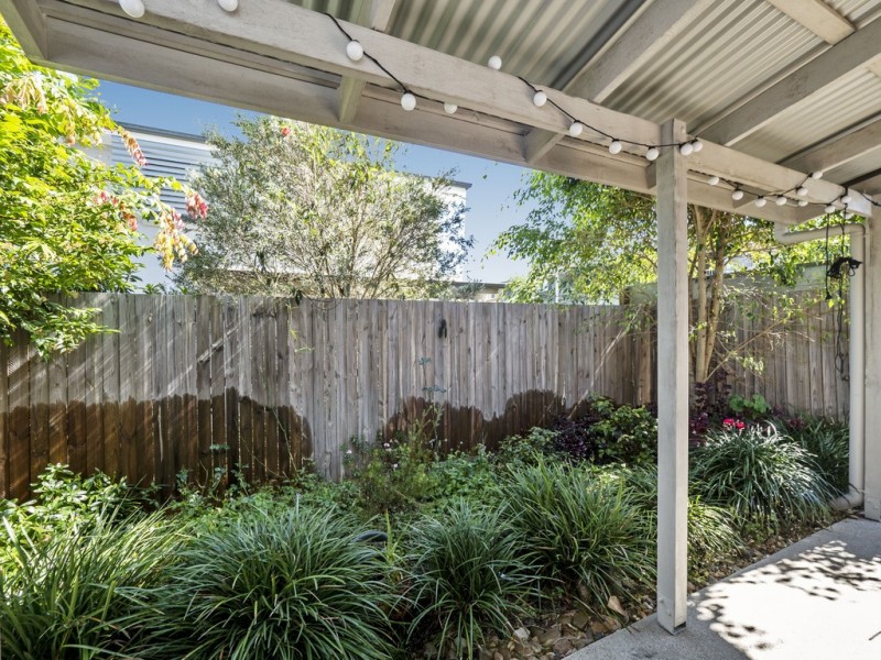 13 1 GUMVIEW STREET, Albany Creek QLD 4035