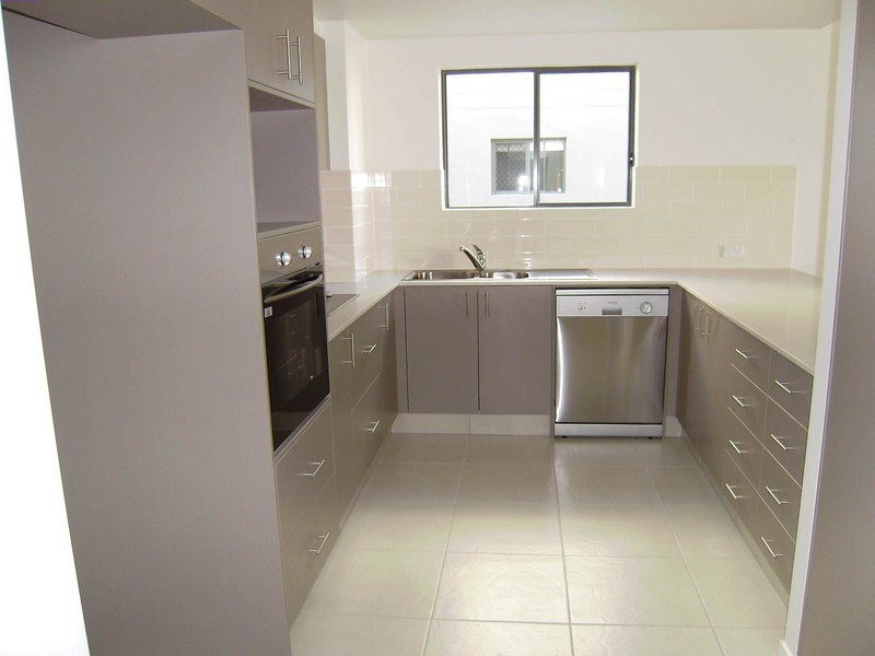 B8/1 Acacia Court, Robina QLD 4226