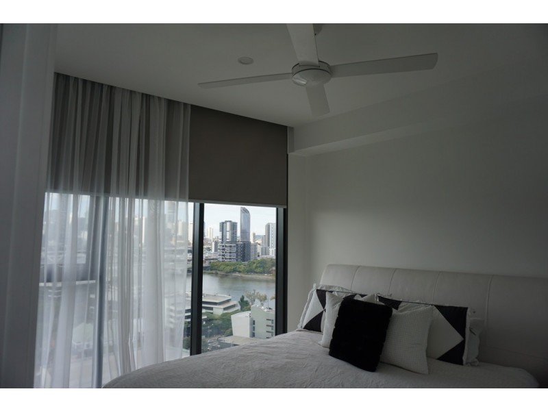 22 Railway Tce, Milton QLD 4064