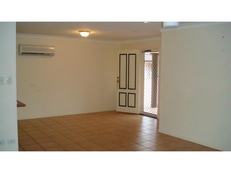 3/12 Angel Street, Eight Mile Plains QLD 4113